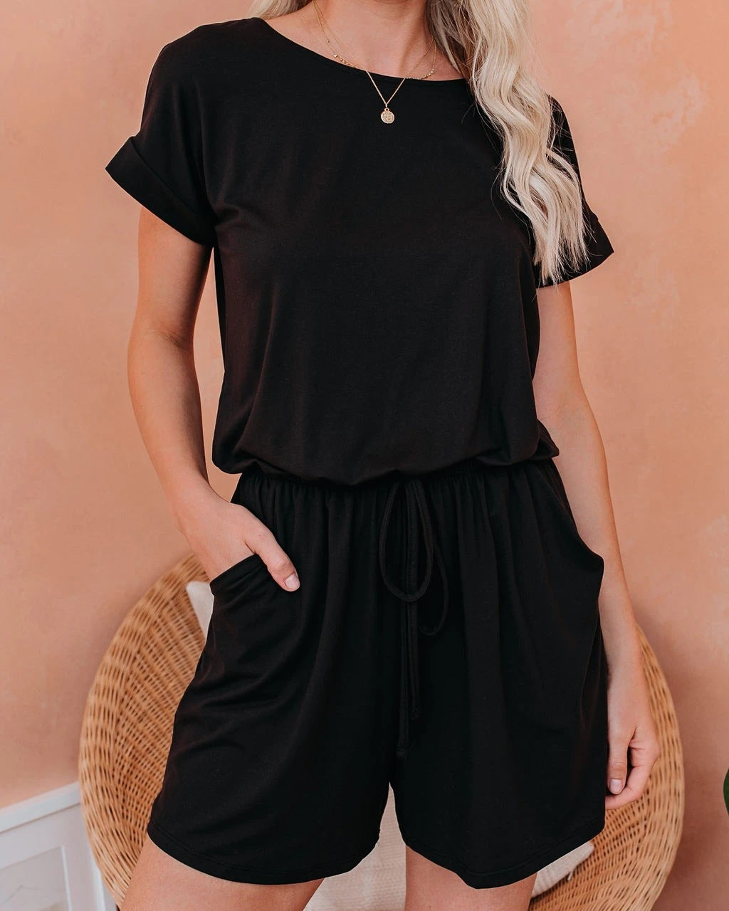 Bequemer Damen-Jumpsuit mit Gummibund und Taschen von MODEGEIST