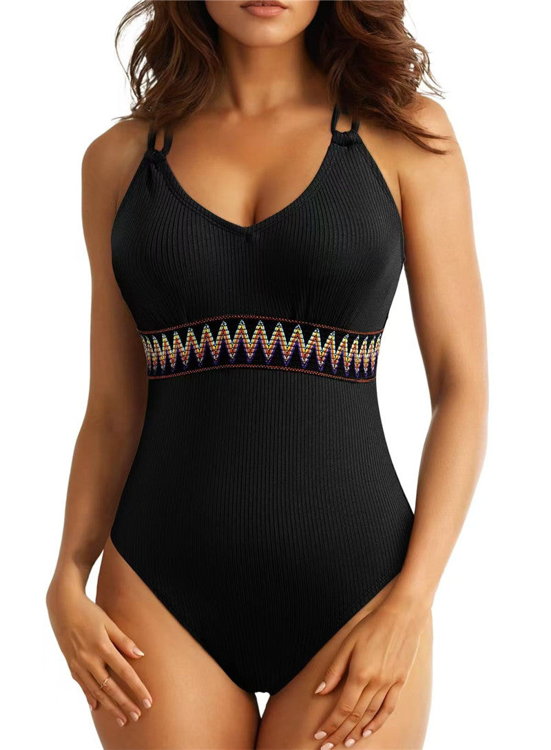 Modischer Damen-Badeanzug mit Ziergürtel