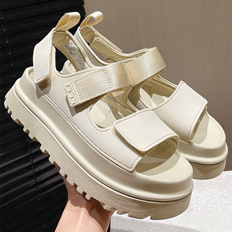 Komfortable Damen-Sandalen mit ergonomischem Fußbett und rutschfester Sohle von MODEGEIST
