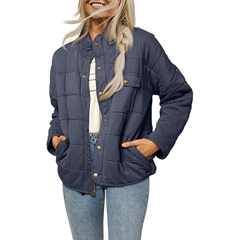 Damen Steppjacke mit dekorativem Knopf ModeGeist