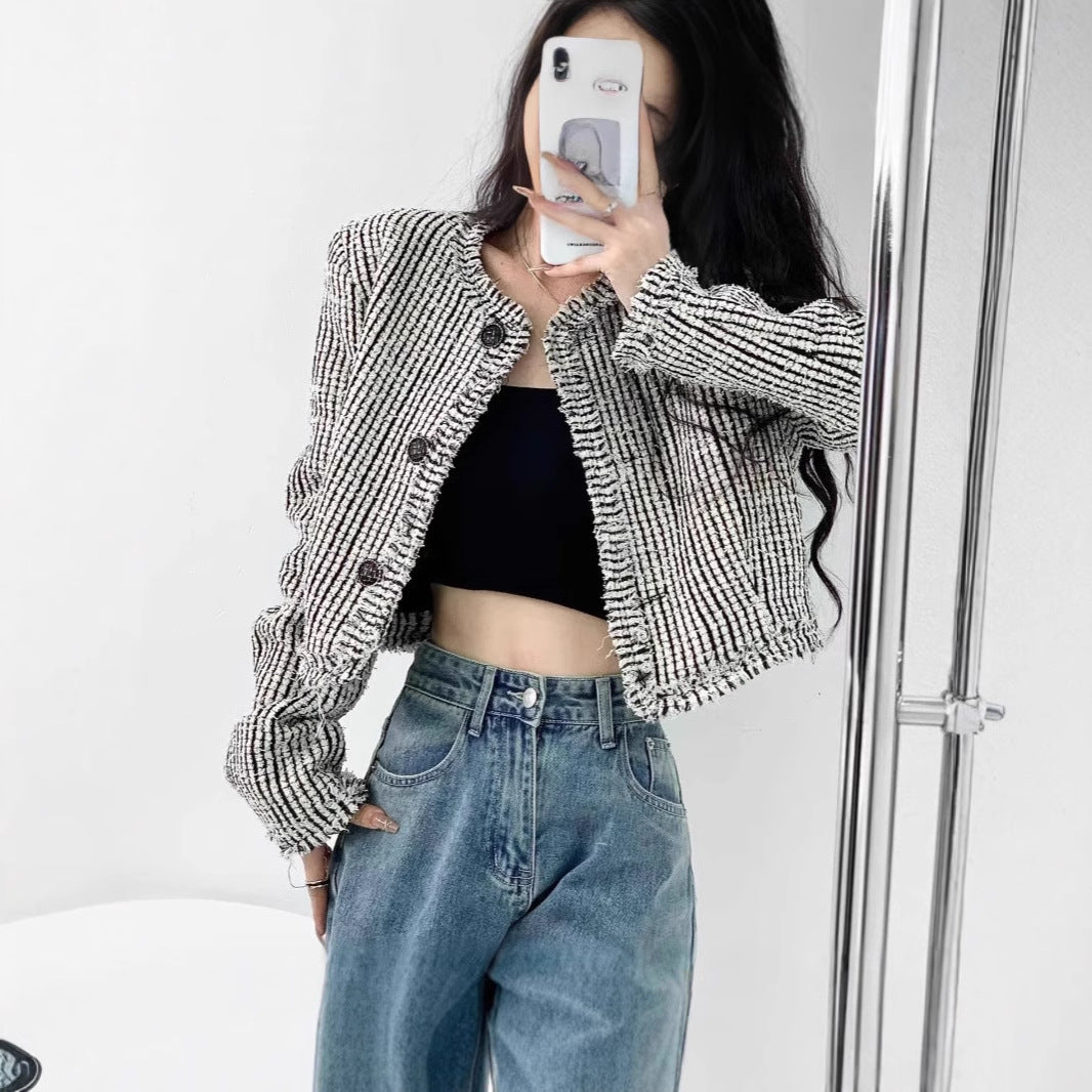 Damen trendige Bouclé-Jacke mit dekorativen Knöpfen und lässigem Schnitt ModeGeist
