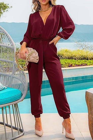 Eleganter Damen Jumpsuit mit weitem Ärmel und tailliertem Bund von MODEGEIST