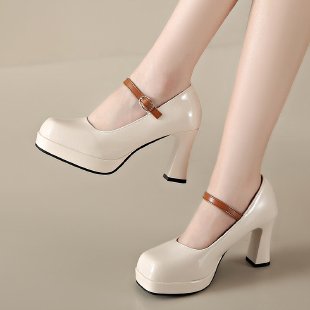 Damen Plateau-Pumps mit elegantem Riemchen und komfortablem Blockabsatz ModeGeist
