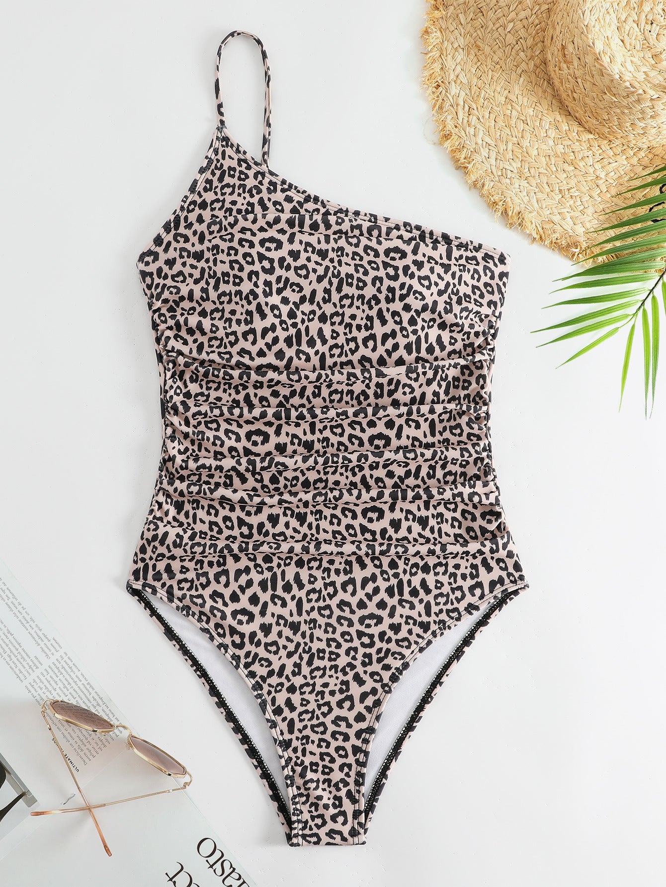Figurformender Badeanzug für Damen, asymmetrisches Leopardenmuster, MODEGEIST