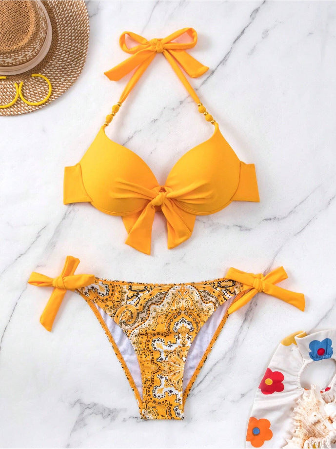 Bikini mit Schnürung und verstellbaren Bändern von MODEGEIST
