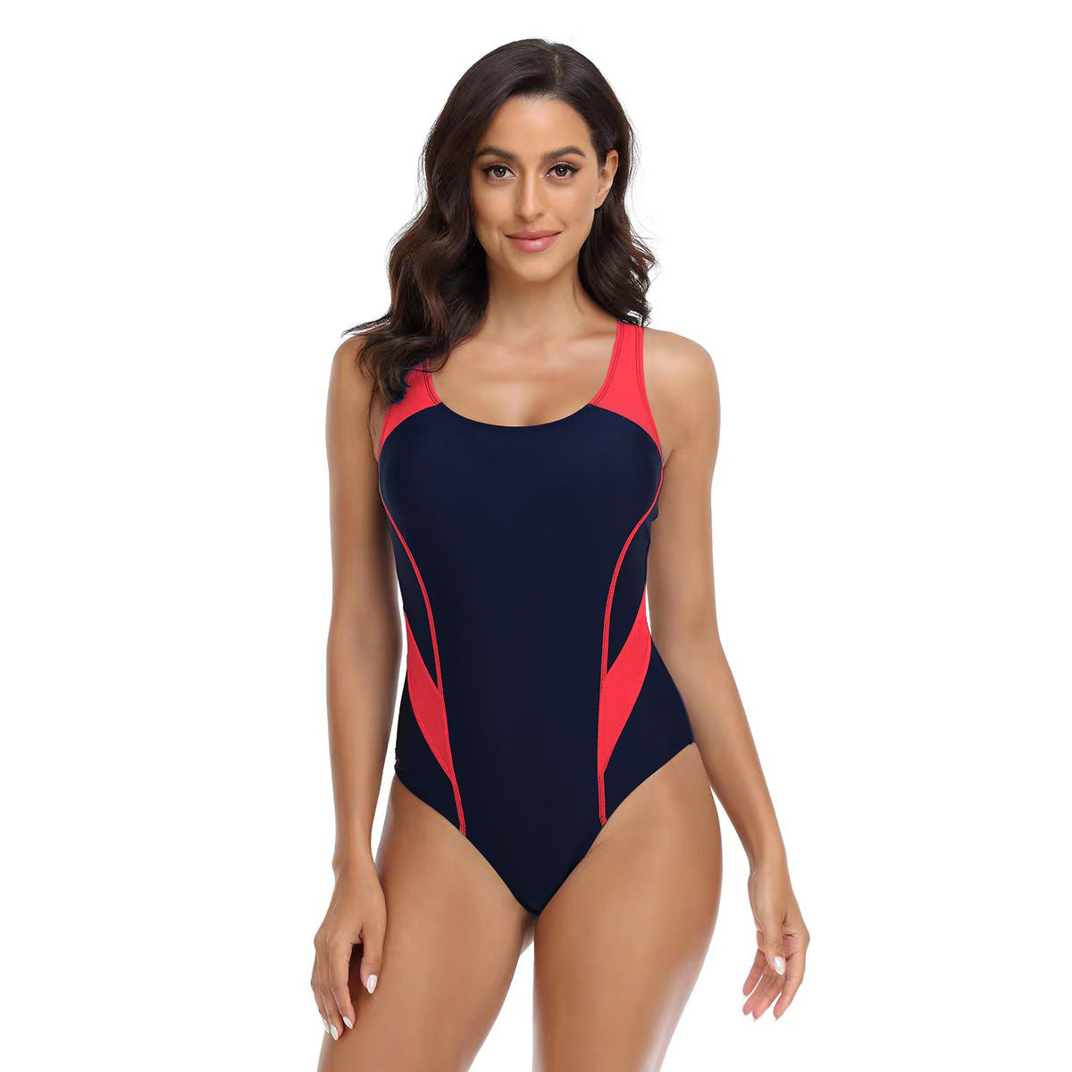 Sportlicher Badeanzug für Damen mit ergonomischem Schnitt und modischen Details von MODEGEIST