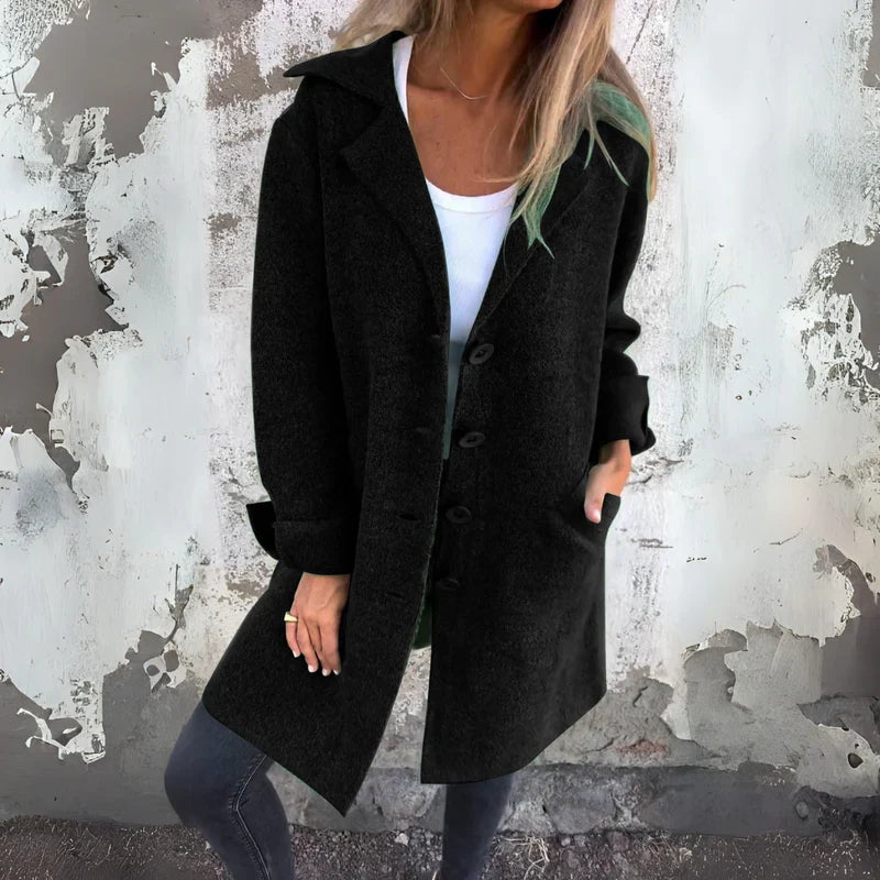 KATI: Langer Mantel mit Knöpfen