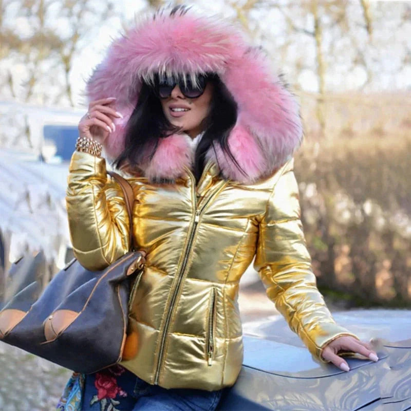 ModeGeist | Winterjacke mit Kapuze aus Fell