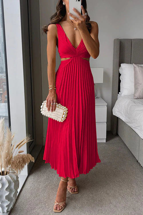 Gekleidetes Plisseekleid mit Seitenschlitzen von SERAP