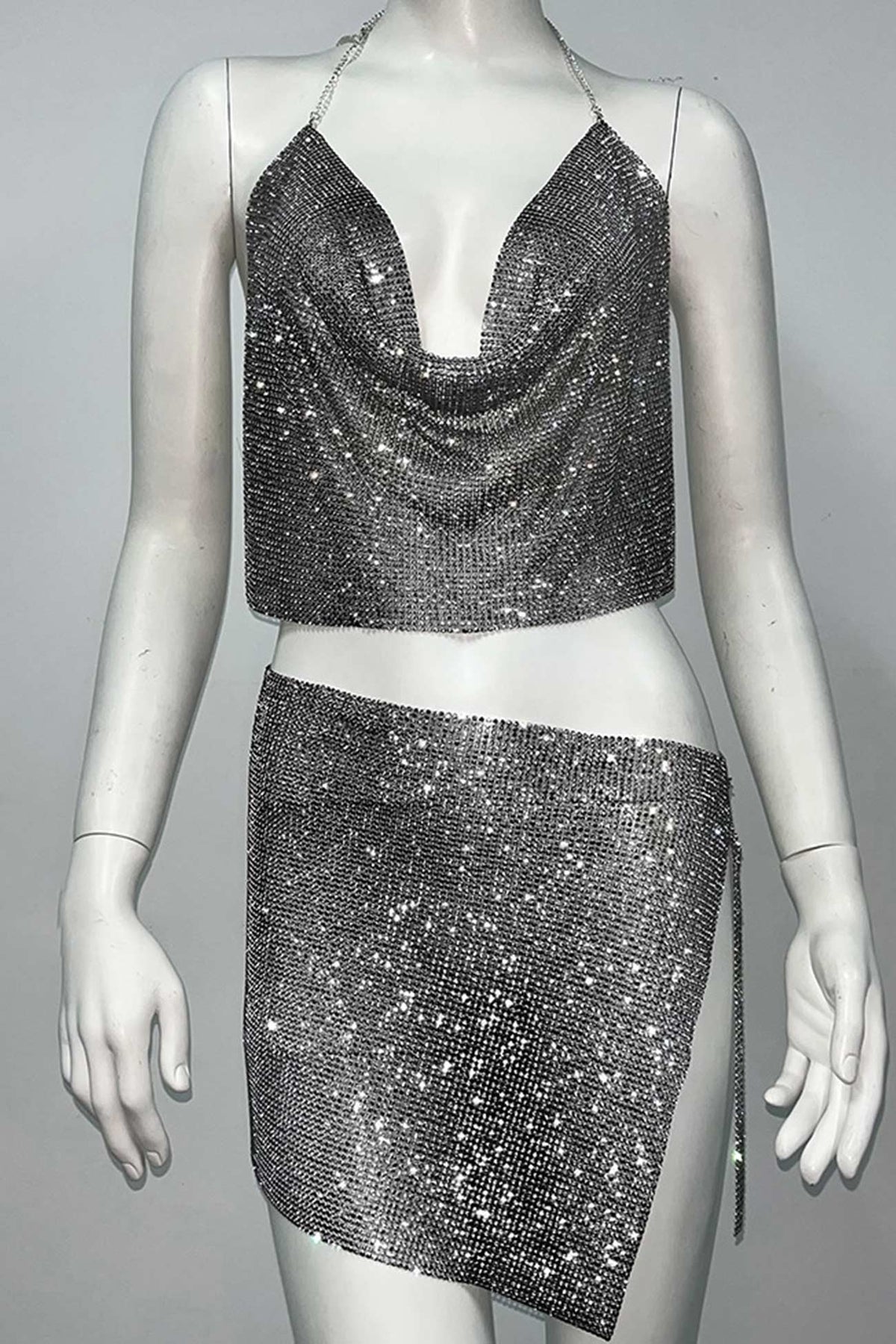 Fudus Camel-Hals Halter Crop Top und Schlitzrock Set