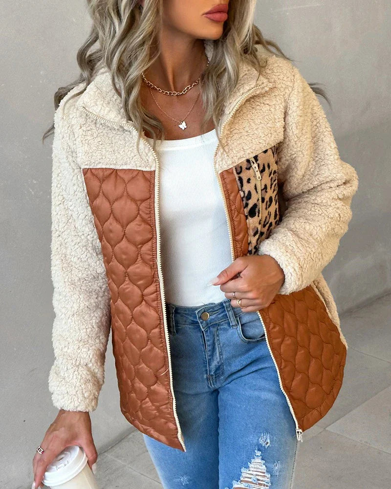 ModeGeist | Damen Wende-Fleecejacke mit Subtilen Tiermotiven