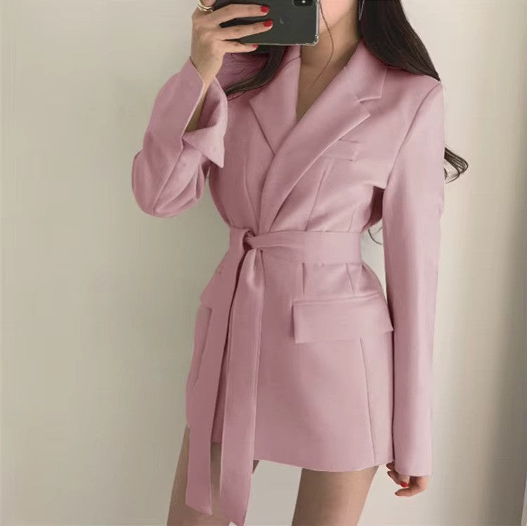 ModeGeist | Gürtel-Blazer – Elegante Struktur & Vielseitiger Stil