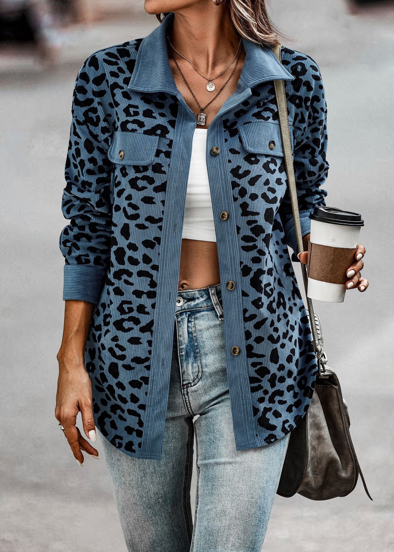 ModeGeist | Gemusterte Luipaard Jacke Stil
