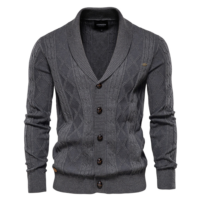 Herren-Strickjacke mit V-Ausschnitt und Zopfmuster