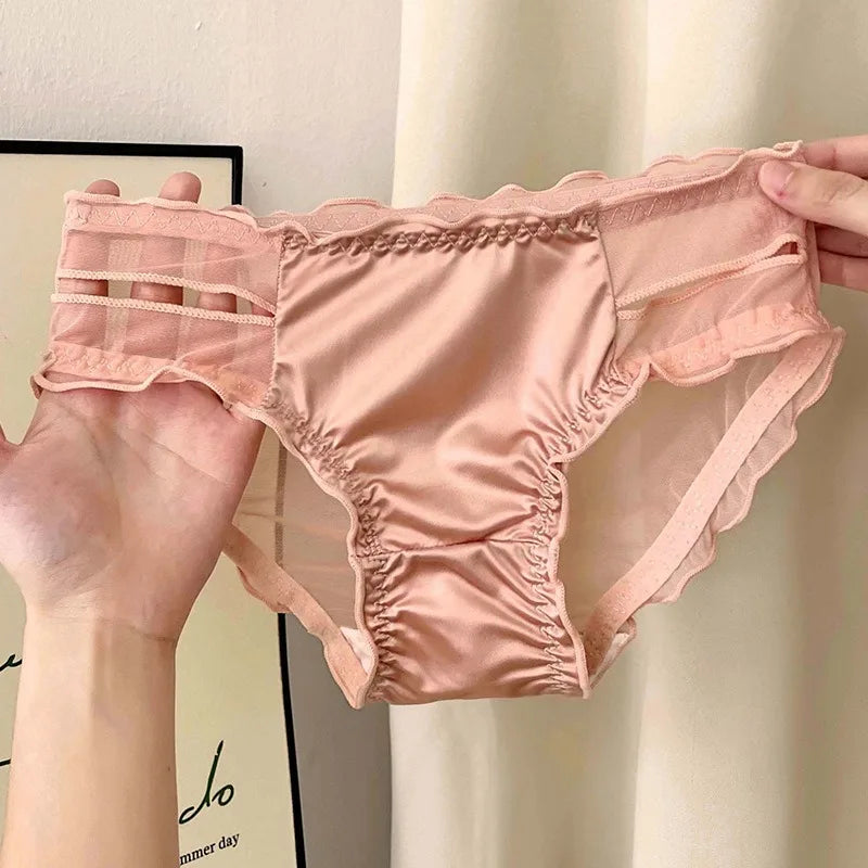 Maddy Satin-Unterwäsche mit Spitze: 3+2 gratis