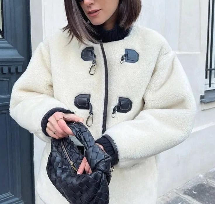 Kuschelige Plüschjacke