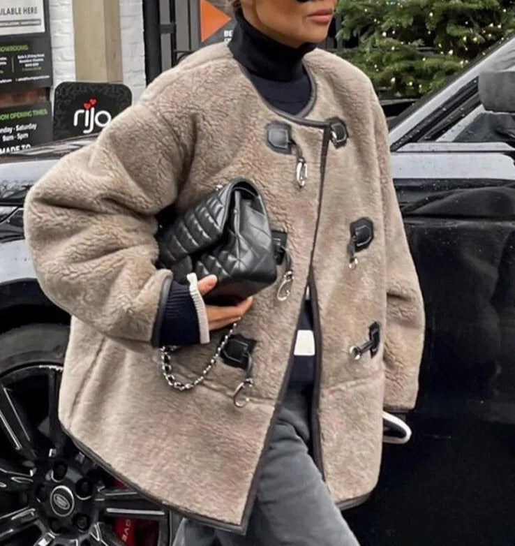 Kuschelige Plüschjacke