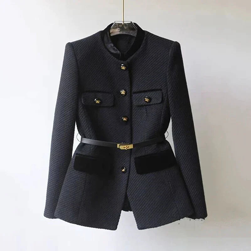 ModeGeist | Elegante Jacke mit Knöpfen