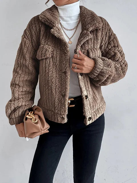 Lunethra Freizeitjacke aus Kunstpelz