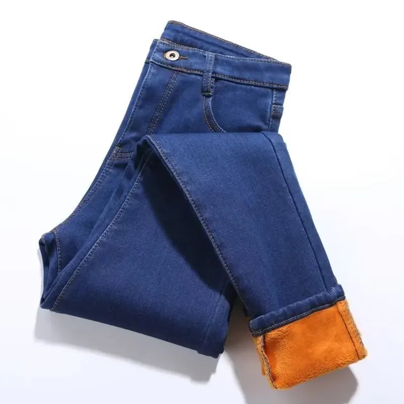 Stilvolle Winterhosen von Lira: Zeitlos elegant