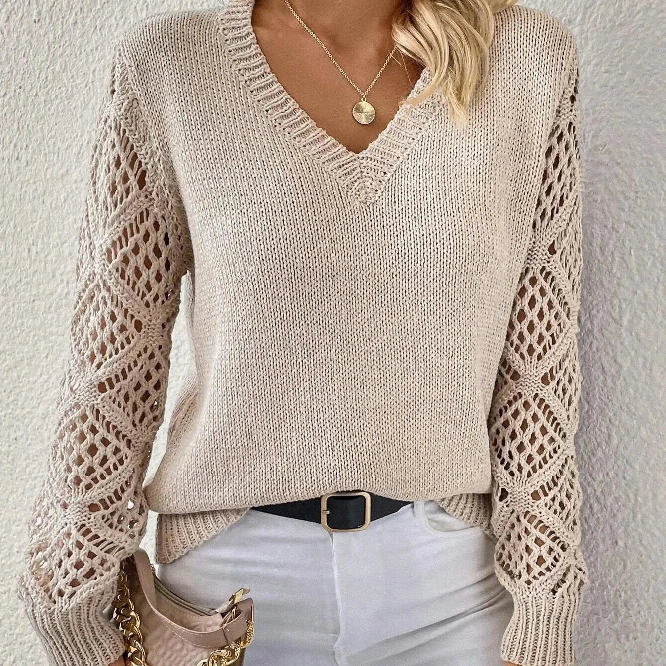 ModeGeist | Couture V-Ausschnitt Pullover