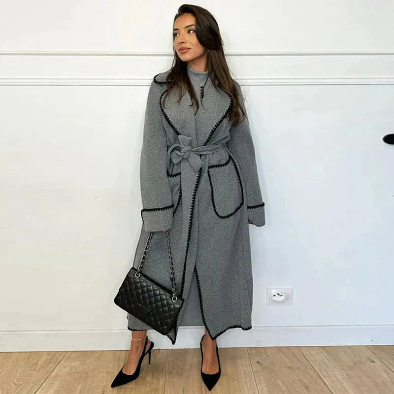 ModeGeist | Damenjacke mit Kontrastierenden Nähten