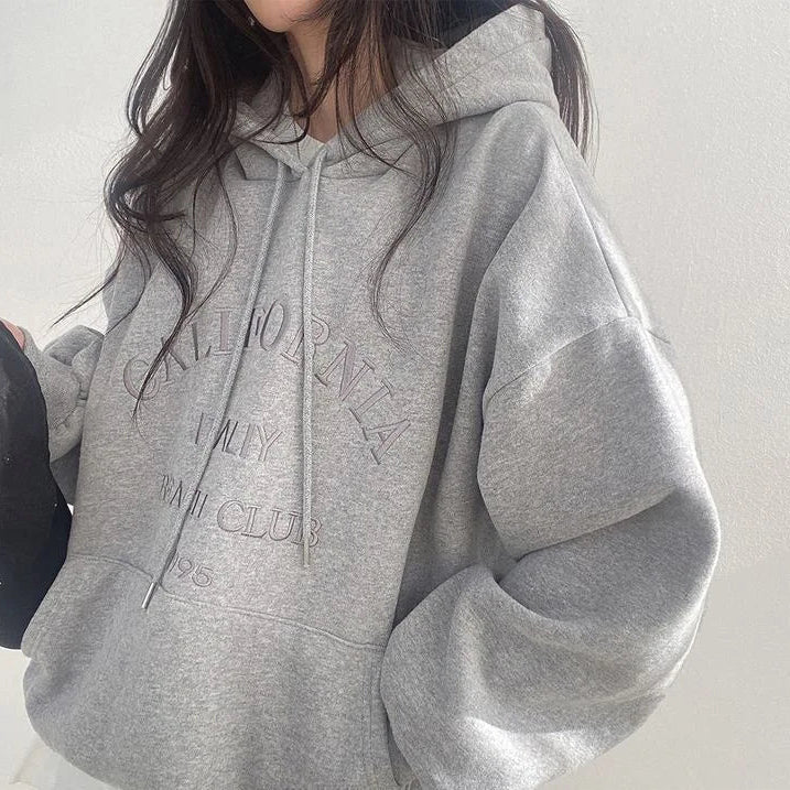 ModeGeist | Oversized Damen Hoodie Mit Stickerei