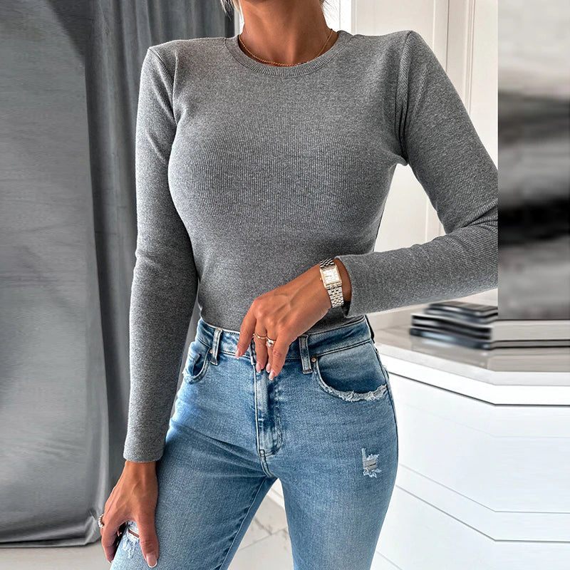 Amelia: Verführerischer Pullover mit langen Ärmeln