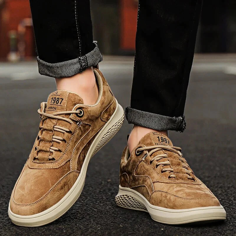 Adrian: Elegante Sneaker