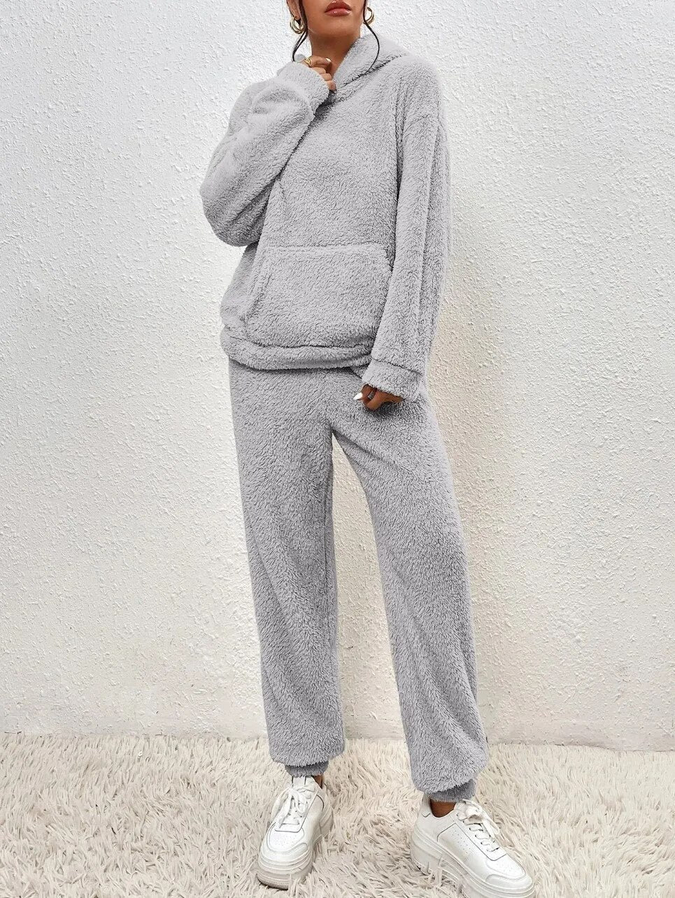 Bequemer Teddy-Hausanzug mit Kapuze für Damen von Fudus