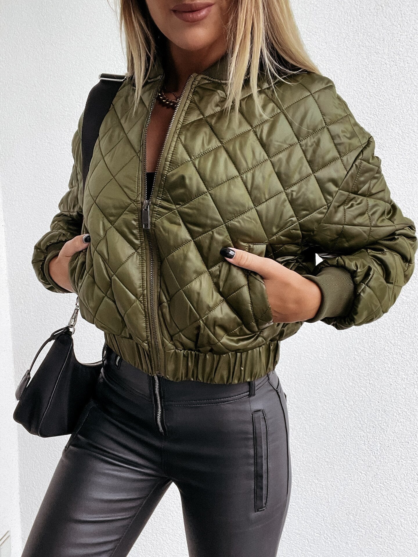 Damen Bomberjacke von Avelena | Gesteppt