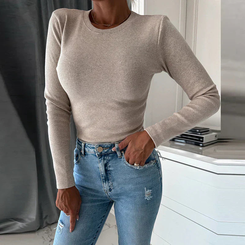 Amelia: Verführerischer Pullover mit langen Ärmeln