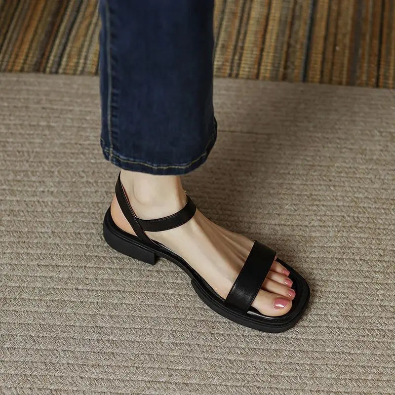 MODEGEIST Damen Sandalen Blockabsatz Vegan-Leder Knöchelriemen