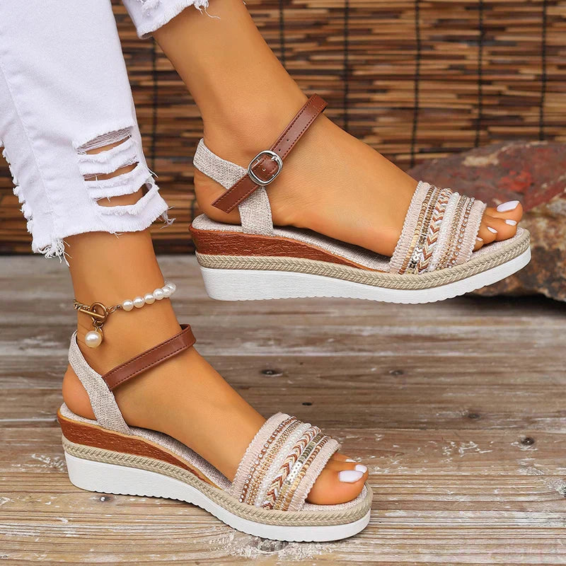 MODEGEIST Damen Sommer-Sandalen Open-Toe verstellbare Riemen Beige