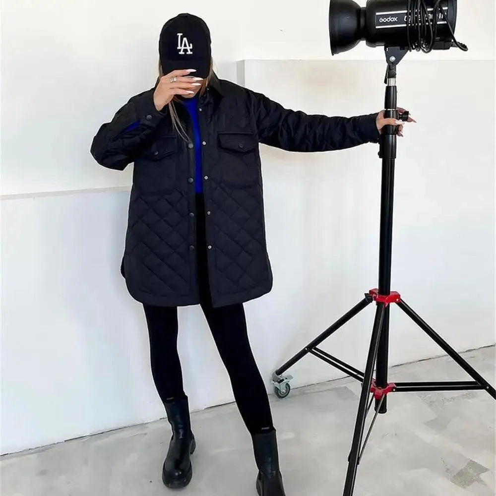 ModeGeist | Jacke Stilvoll Knopfverschluss, Geräumige Taschen Ideal für Den Herbst
