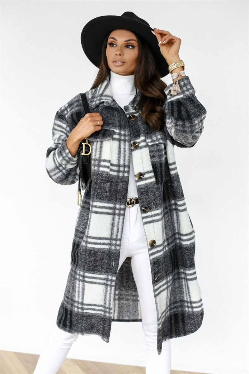 ModeGeist | Gepunktete Jacke
