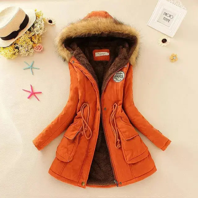ModeGeist | Gefütterte Winterjacke mit Verstellbarem Bund und Kapuze für Frauen