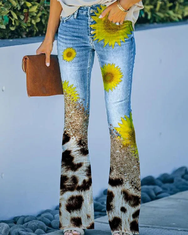 Jeans mit Blumenmuster von Ada