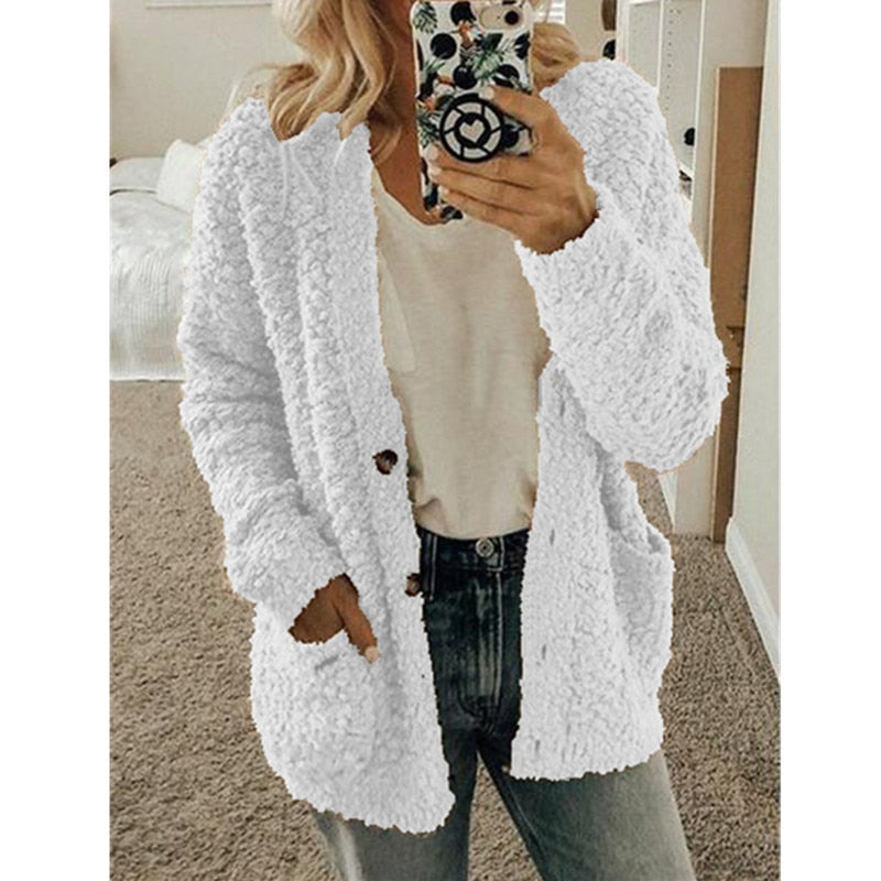 Leythara Witte Fuzzy Gebreide Cardigan