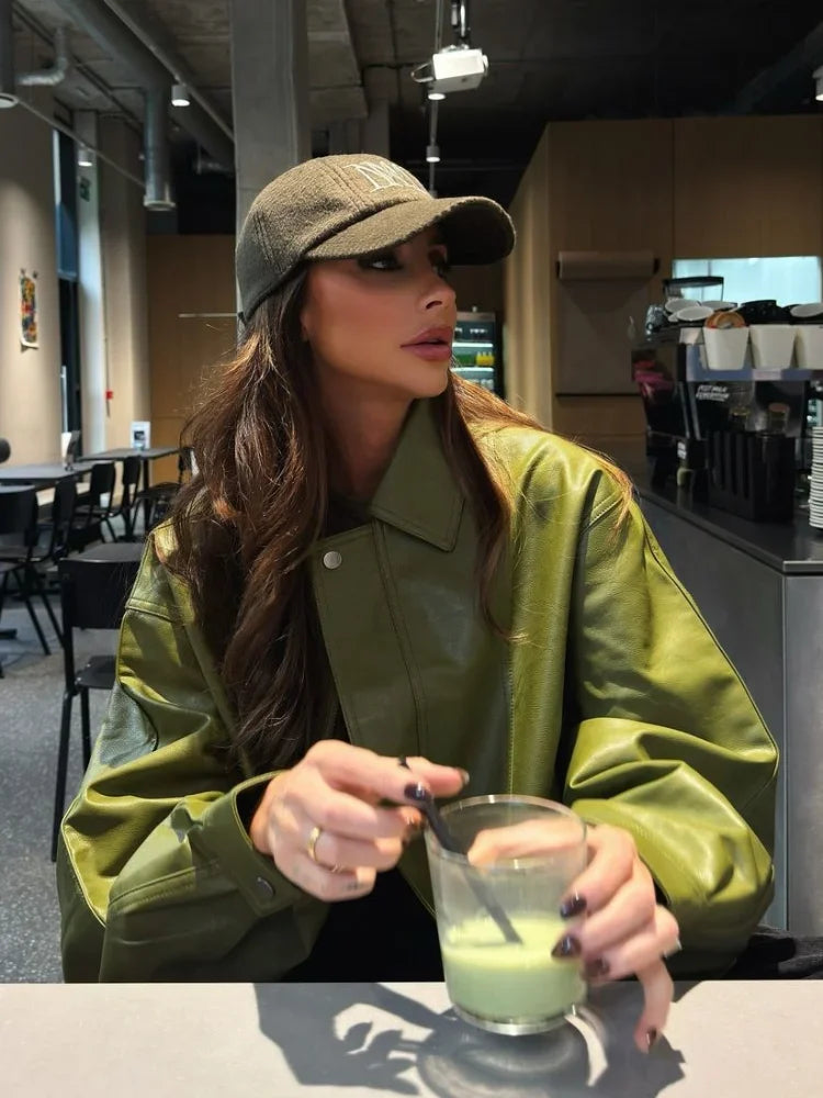 ModeGeist | Trendy Übergröße PU-Lederjacke