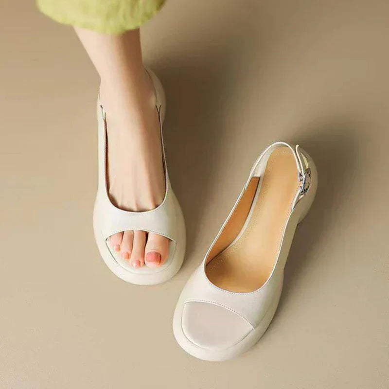 MODEGEIST Damen Plateau Sandaletten Niedriger Absatz Gepolstert Slip-On