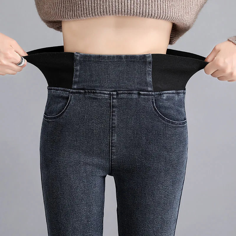Loretta: Schlichte, elegante Winterhose