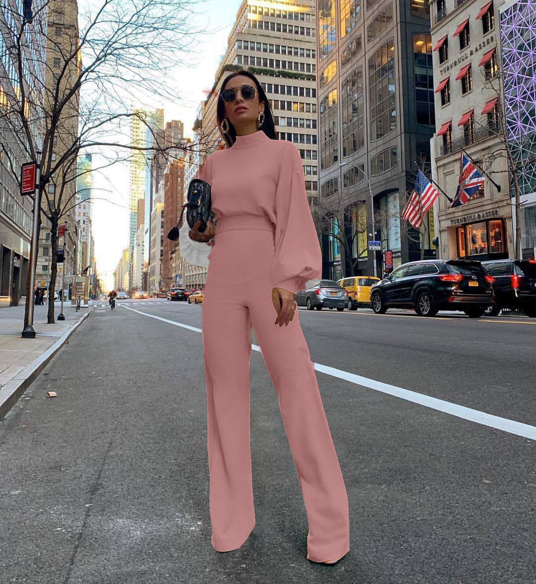 Elegantes Rollkragen-Jumpsuit Modell Sacha