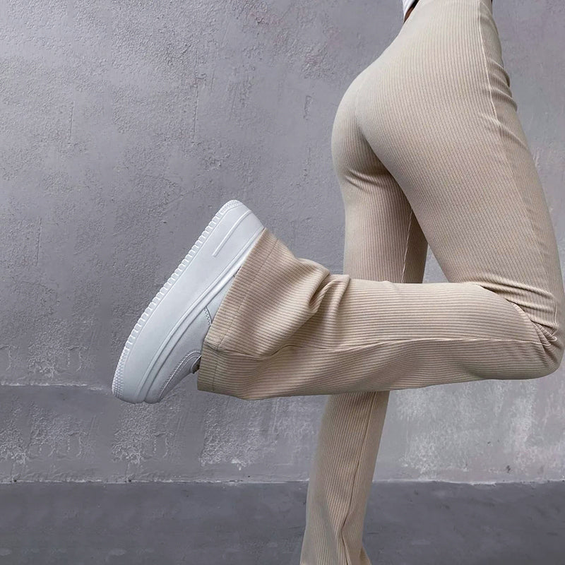 ModeGeist | Weiche Damenhose mit Elegant Taillierter Silhouette