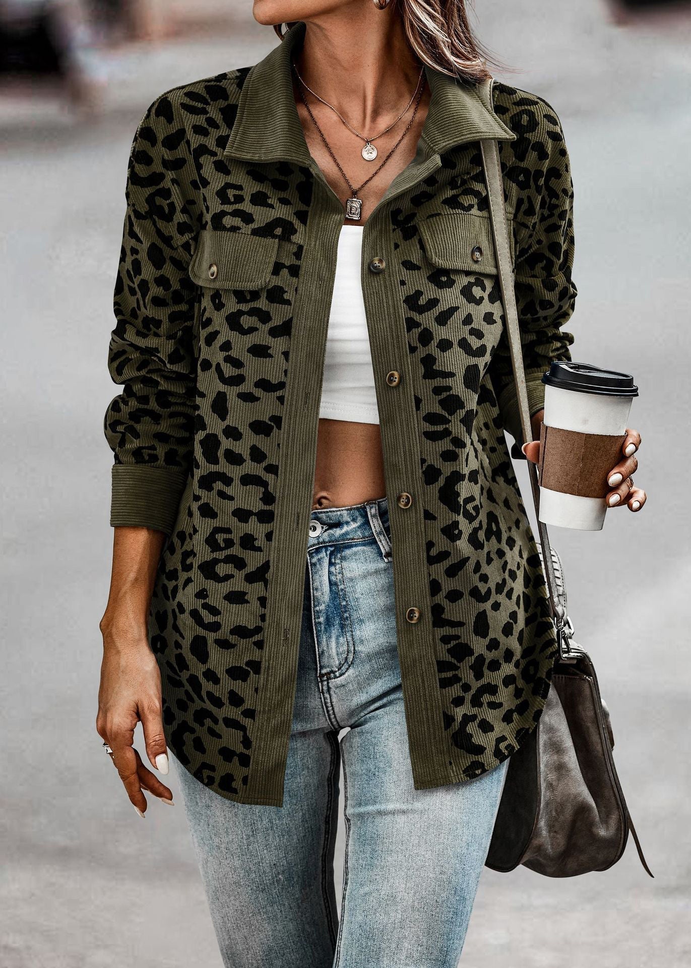 ModeGeist | Gemusterte Luipaard Jacke Stil