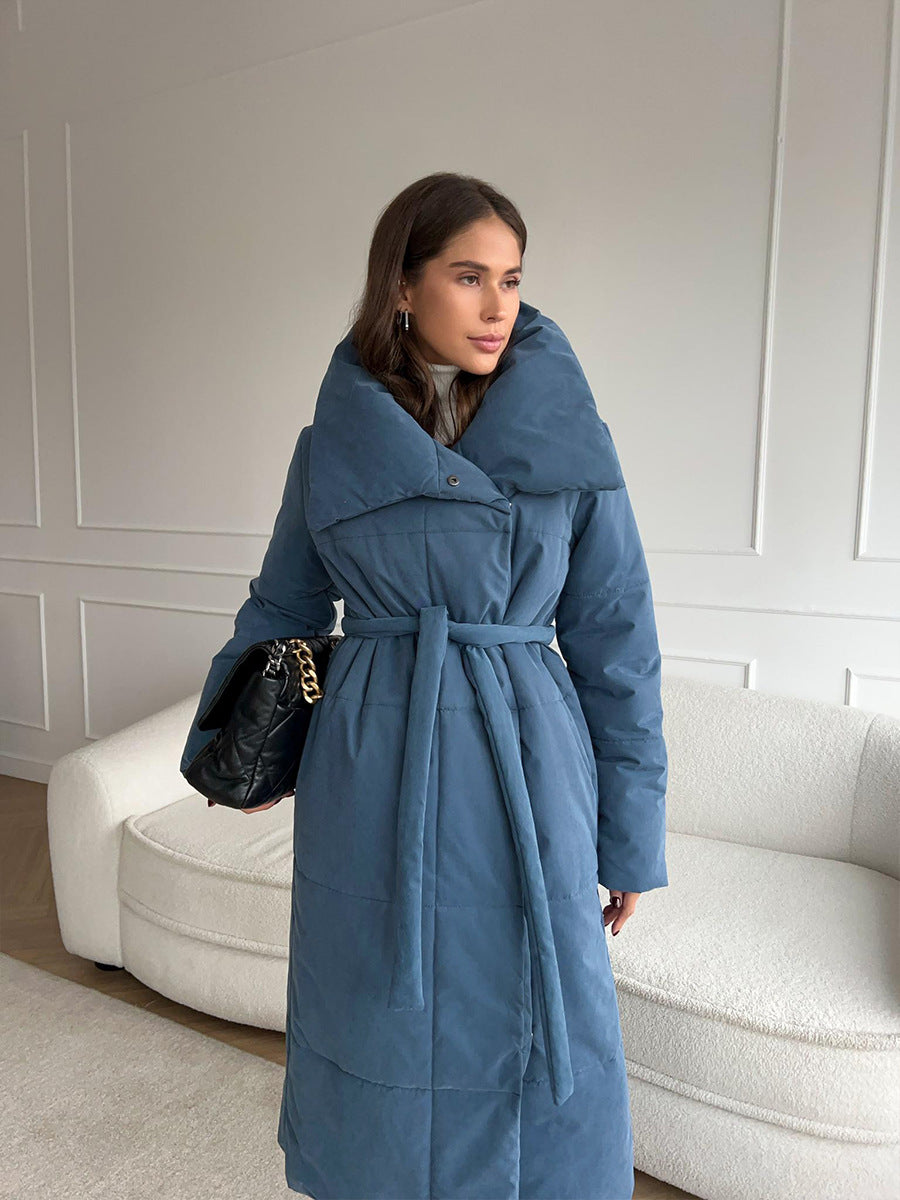 ModeGeist | Lange Winterjacke mit elegantem breitem Kragen