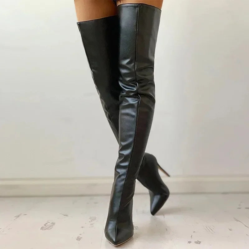 ModeGeist | Knielange Stretch-Pu-Leder-Stiefeletten