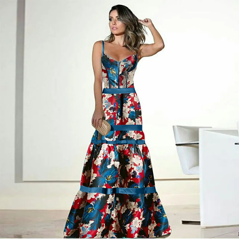 Mia: Elegantes Blumenkleid