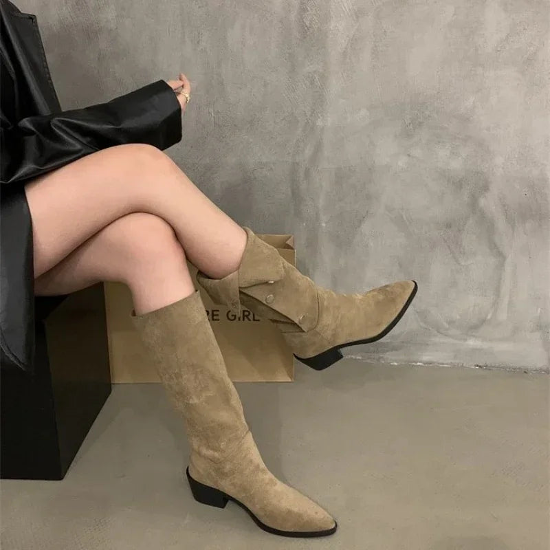 ModeGeist | Cowboy Stiefeletten mit Gestapeltem Absatz und Fransen