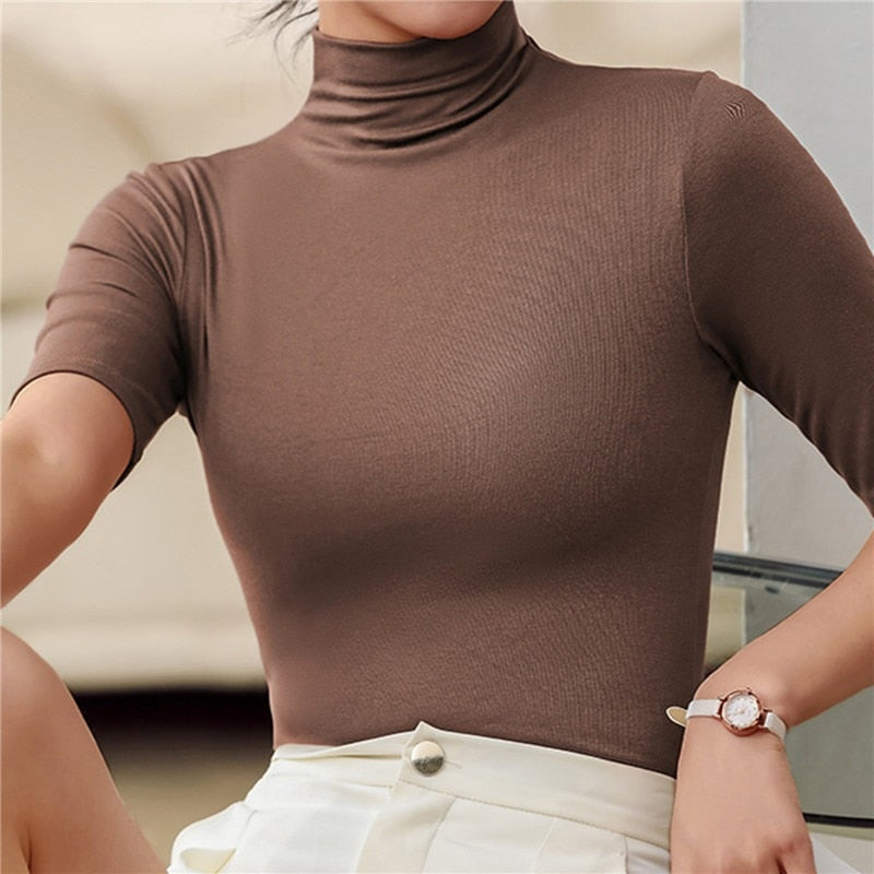 Esther: Klassischer Rollkragenpullover ohne Nähte